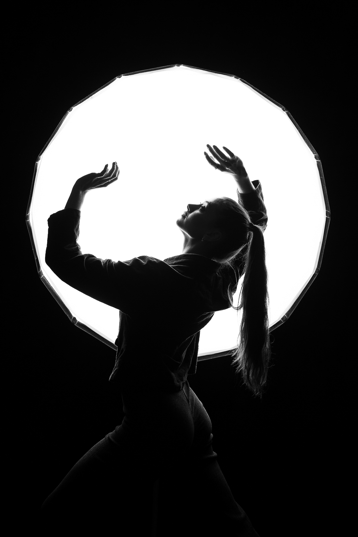  Molly Shaw-Downie | Dancer 